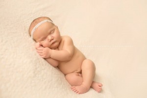 newborn naked baby neutral classic stephanie greenwell photography southeast missouri photographer